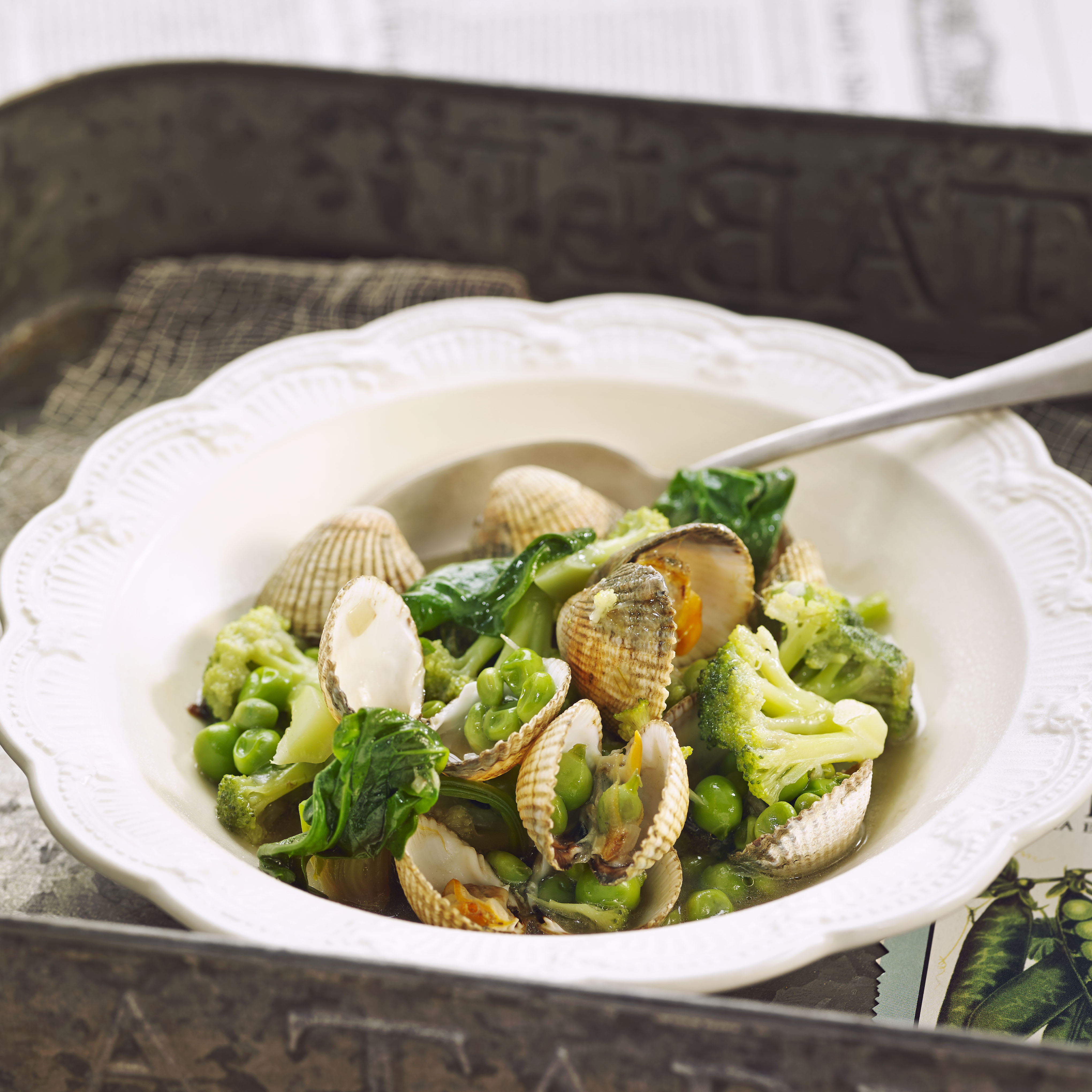 Escopinyes amb pèsols i espinacs