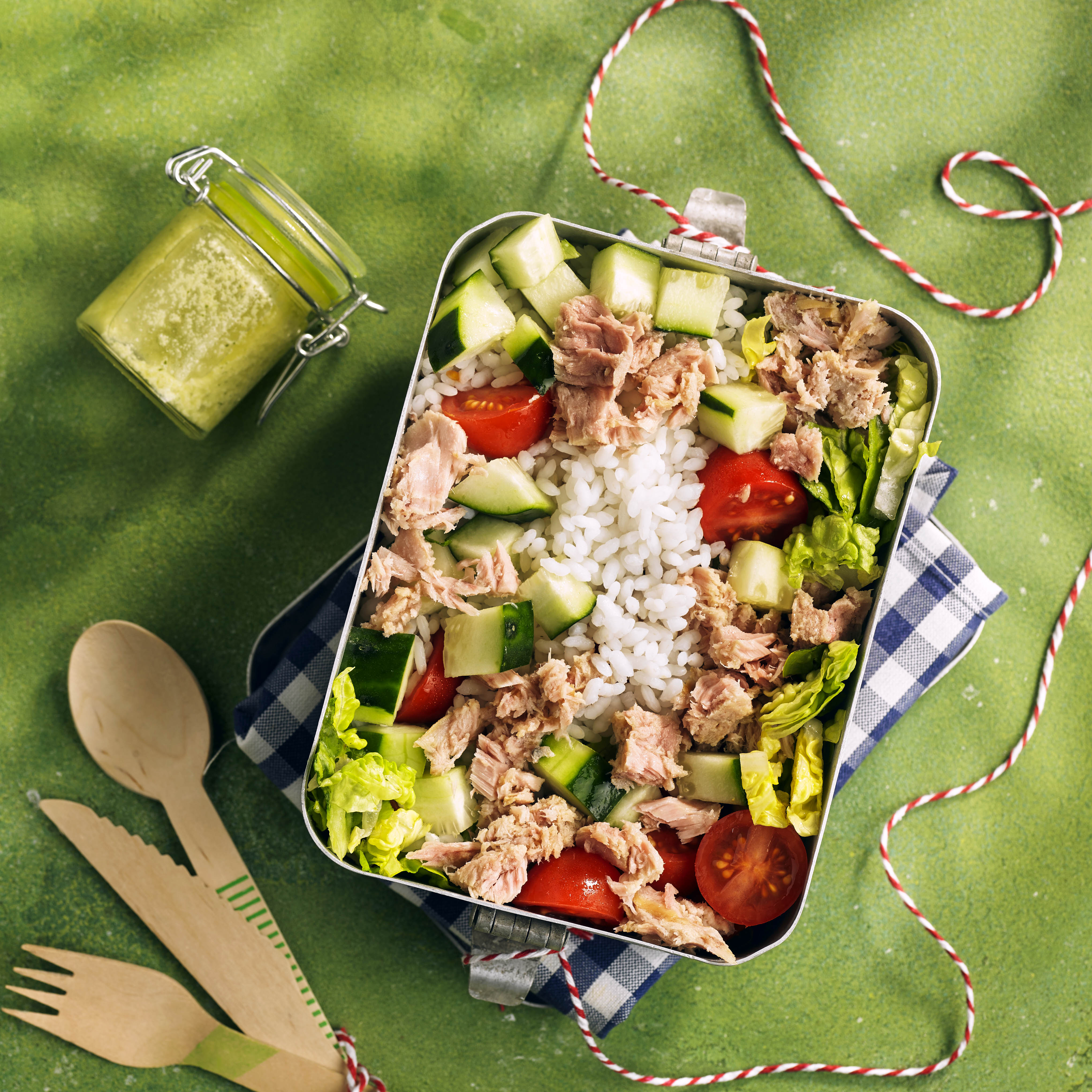 Amanida d'arròs amb tonyina i verdures