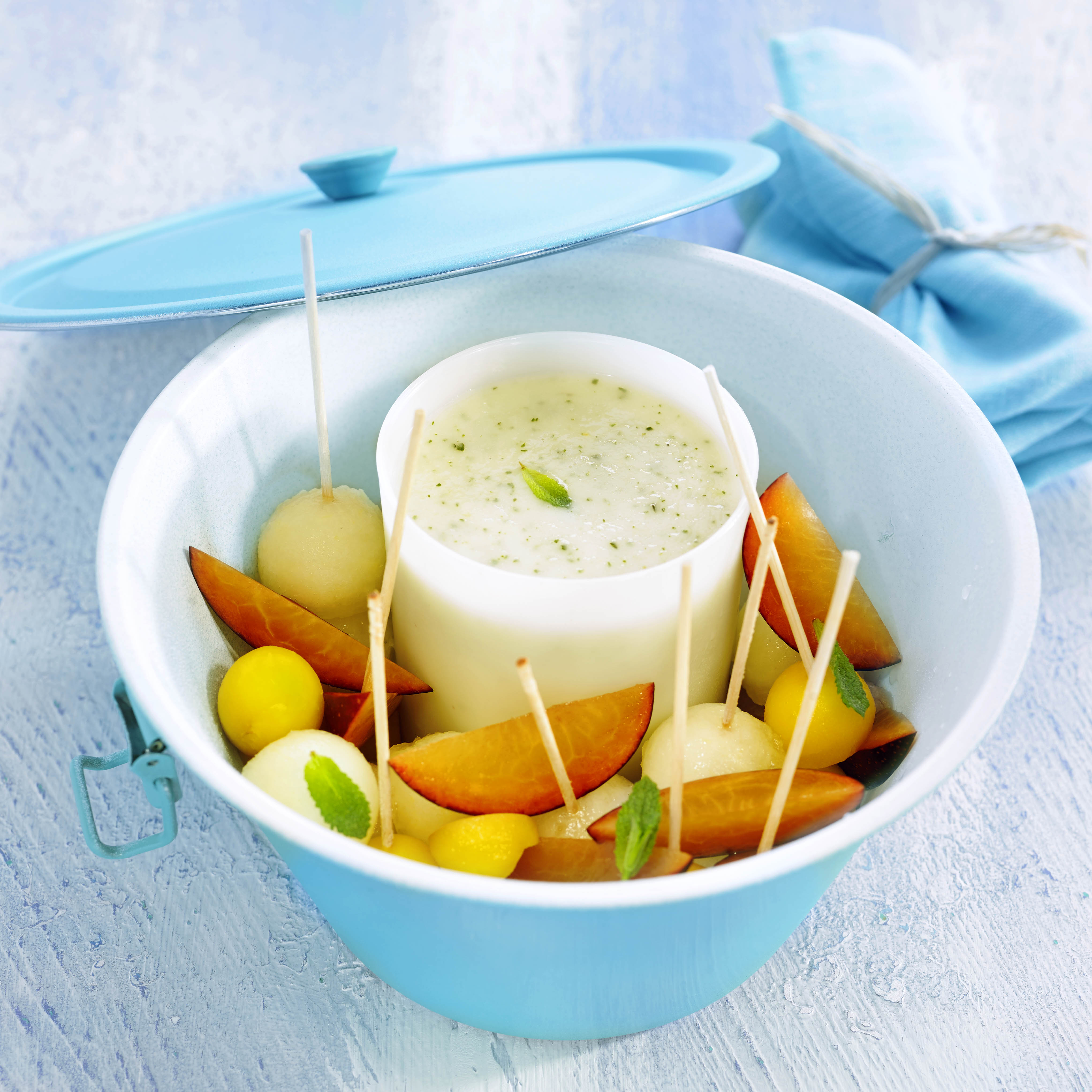 Sopa de meló amb fruita