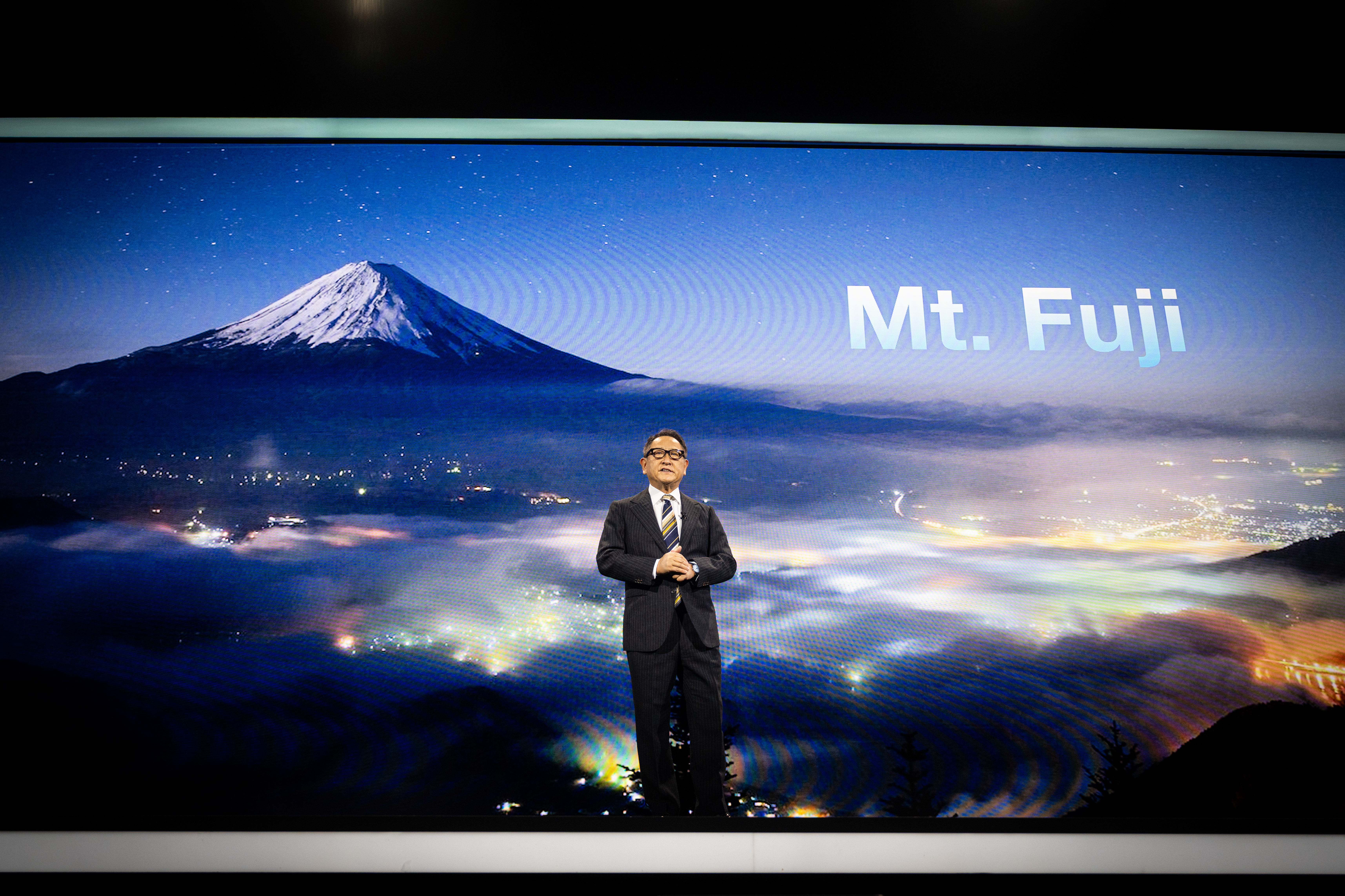 CES Press Conference 03