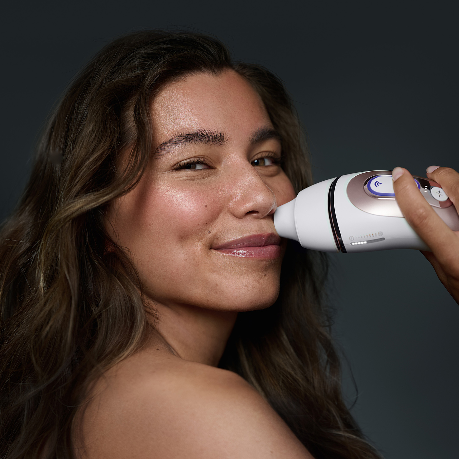 Descubre las depiladoras de Luz Pulsada Smart Skin i·expert | Braun ES