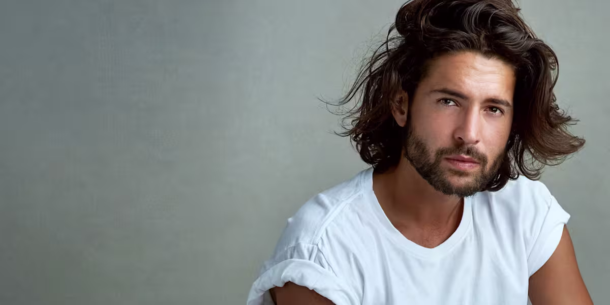 Estilos de pelo largo para hombres Estilos de pelo largo para hombres