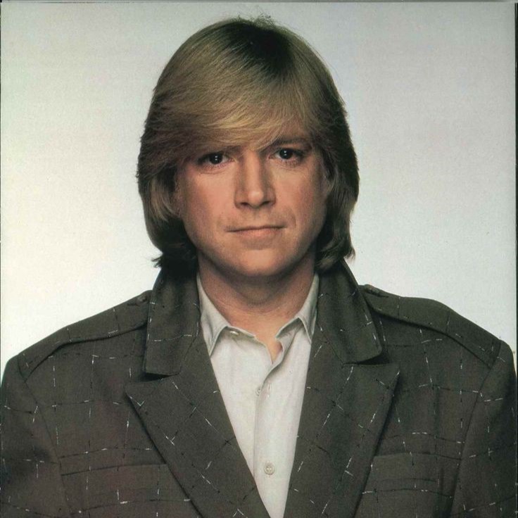 Square portrait Image of TRO Artist Justin Hayward