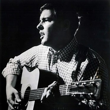 Square portrait Image of TRO Artist Mike Settle