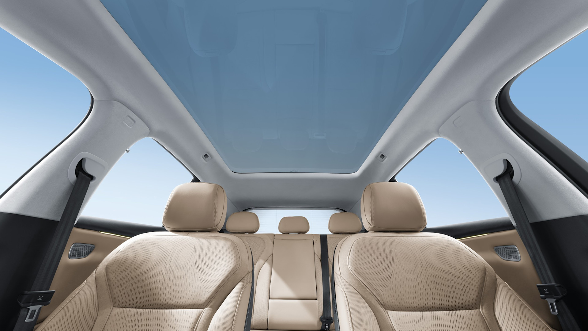 2.16m2 Large Sun-Proof & Insulated Panoramic Glass Roof 16 9 web.jpg