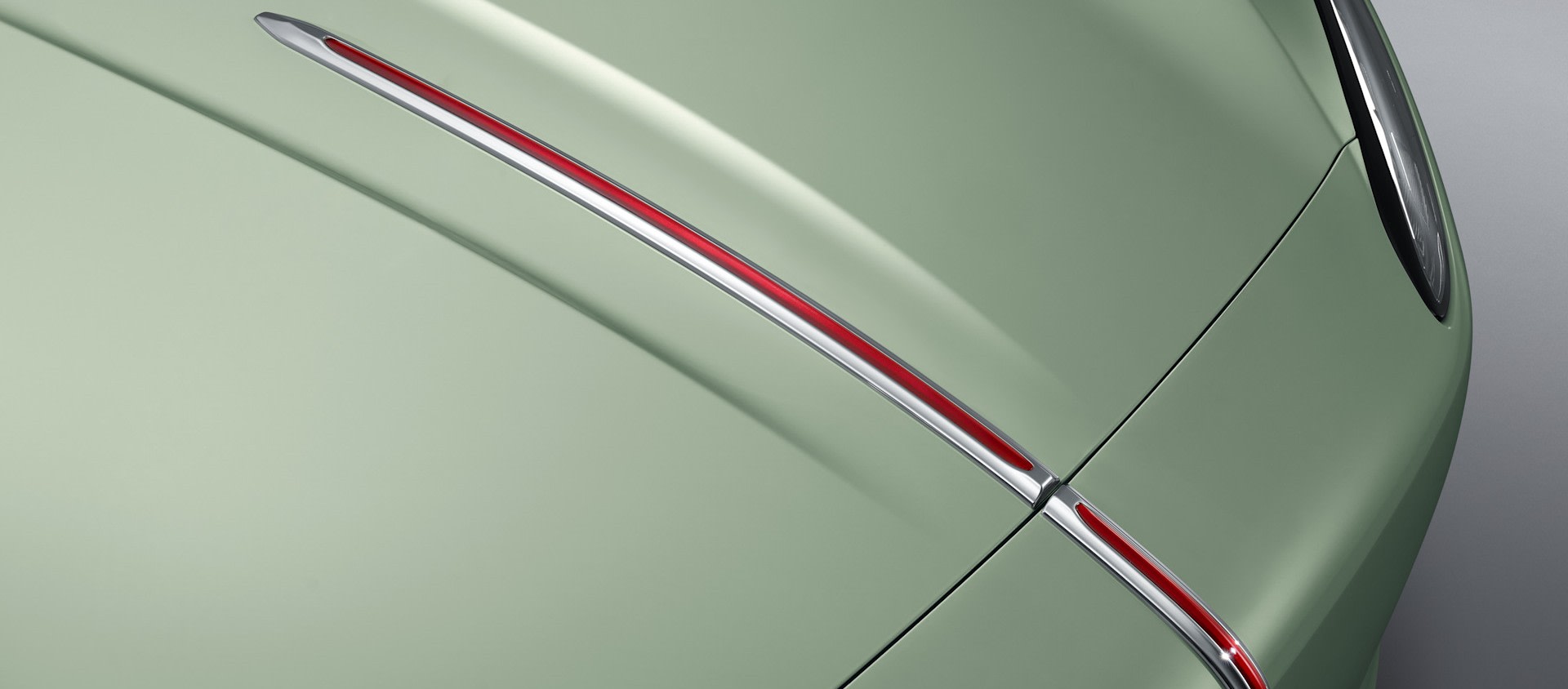 Front_close-up header.jpg
