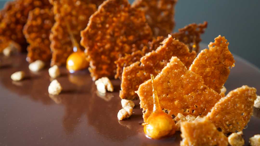 Hazelnut Dentelles Dessertisans