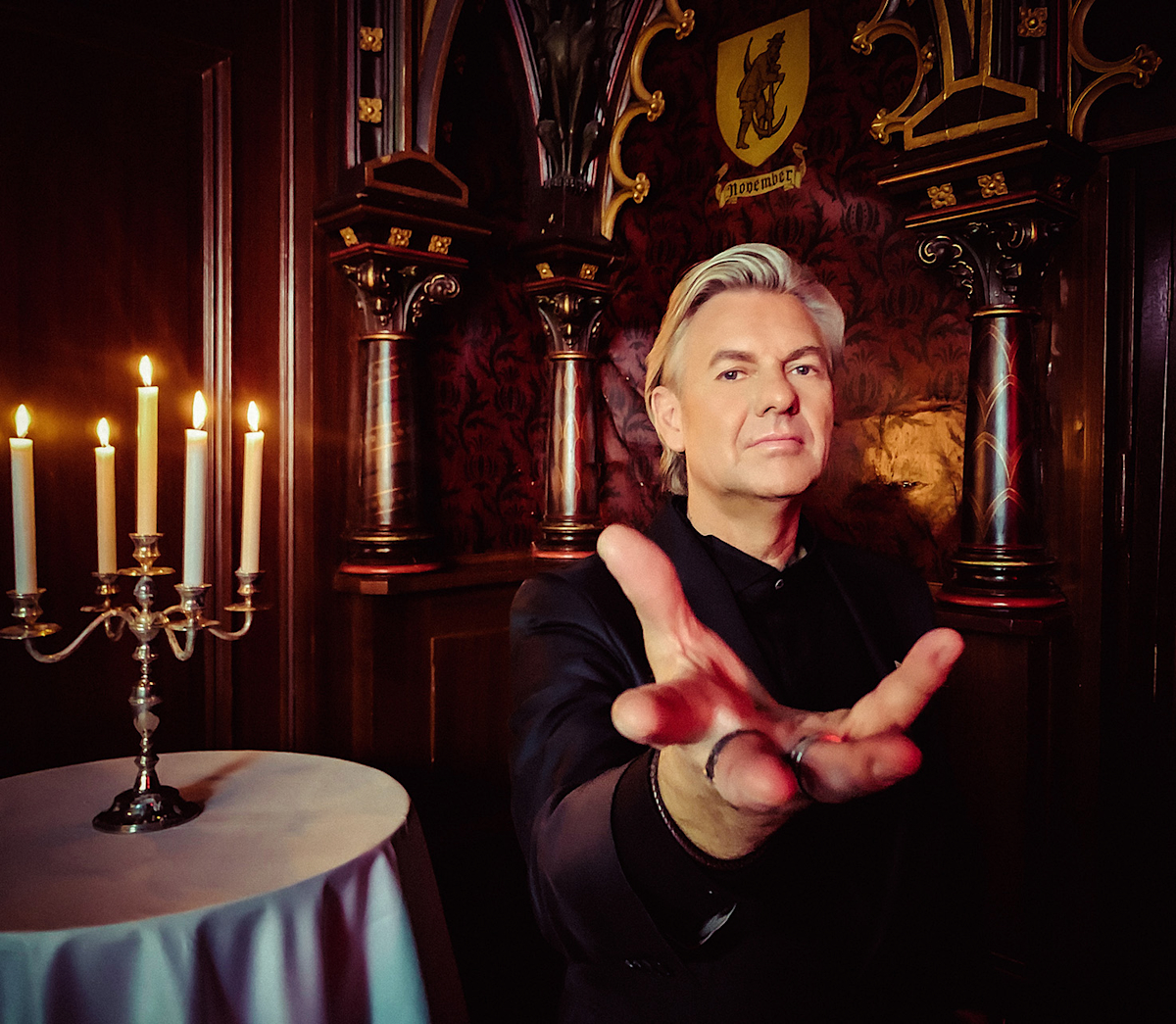 JOE LABERO MAGIC THEATRE PÅ BERNS | Stureplansgruppen.se