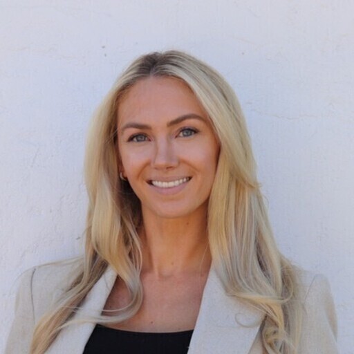 Headshot: Alex Escalona 