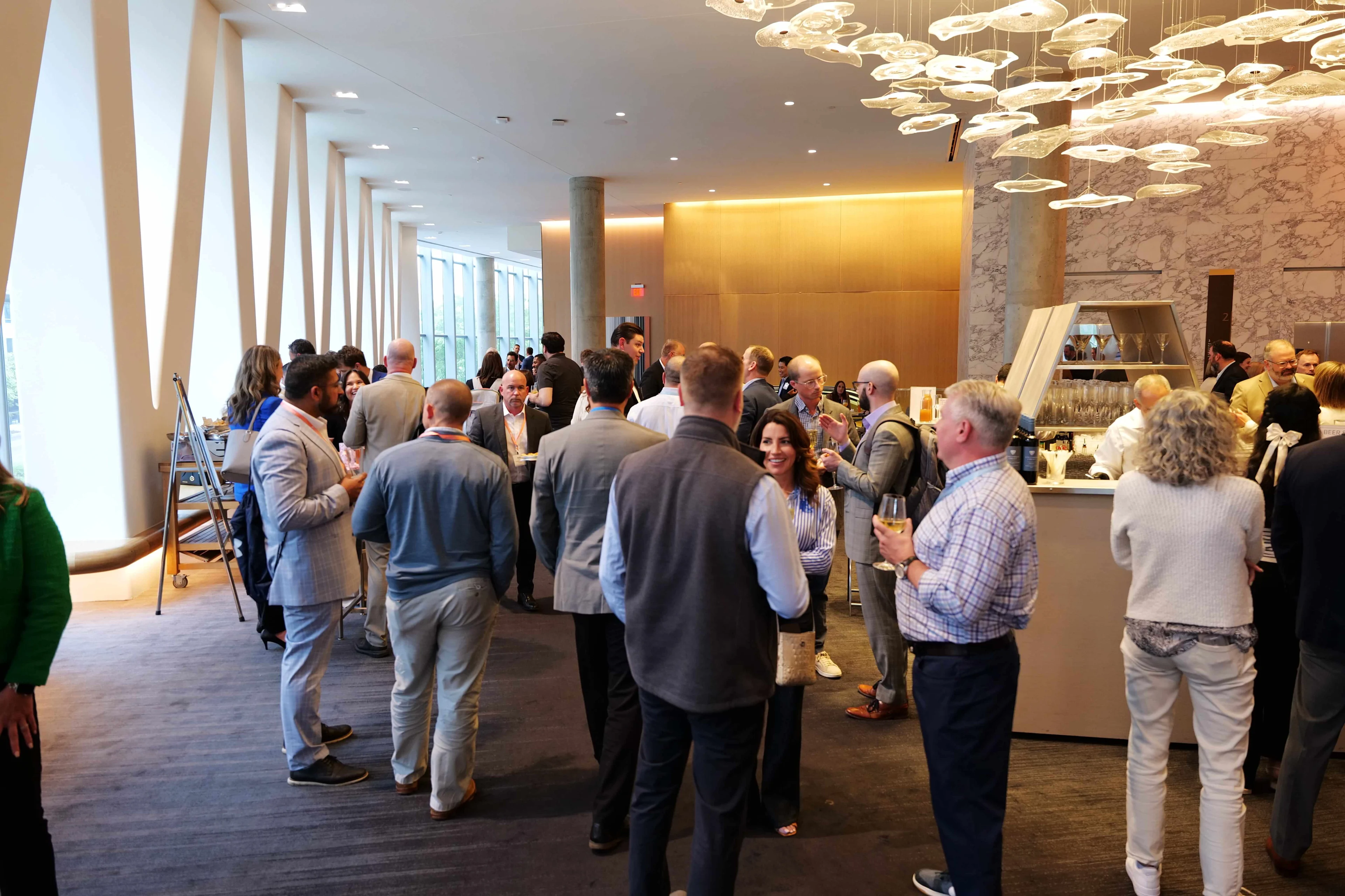 Group of service line and industry healthcare leaders gathered at the neuroscience conference by THMA
