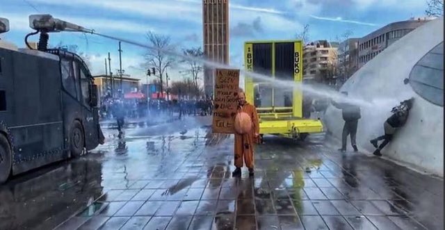 Esghi7fXYAAxEyp.jfif?fit=thumb&w=1200&h=675&f=right&fm=webp