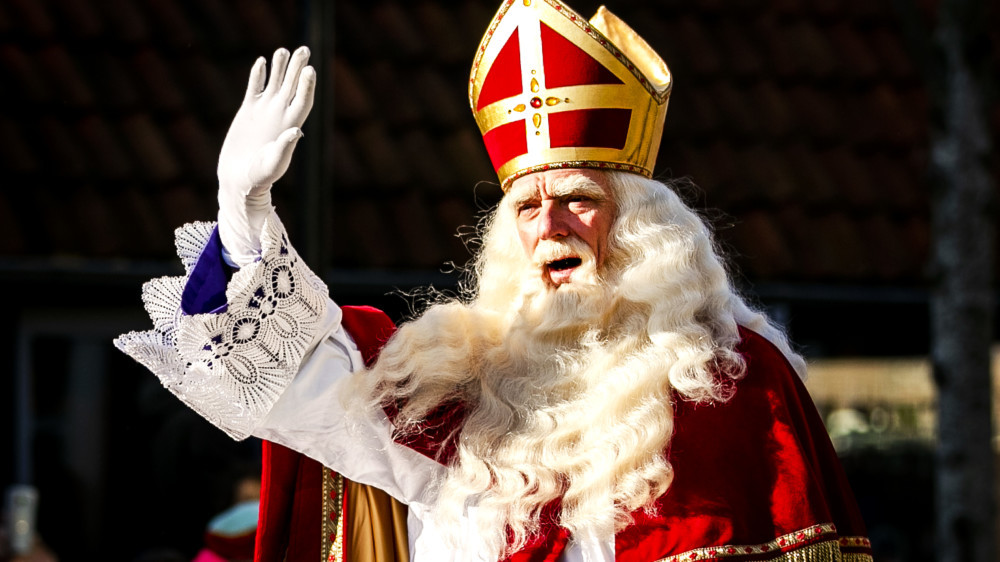 plastic schipper Woordenlijst Dit wordt het weer tijdens de intocht van Sinterklaas | Hart van Nederland