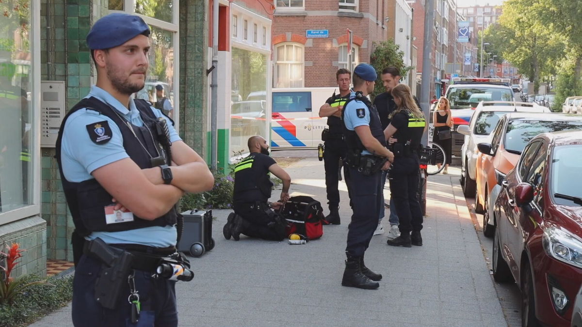 Kind doodgestoken in Rotterdam, politie pakt militair (22) op