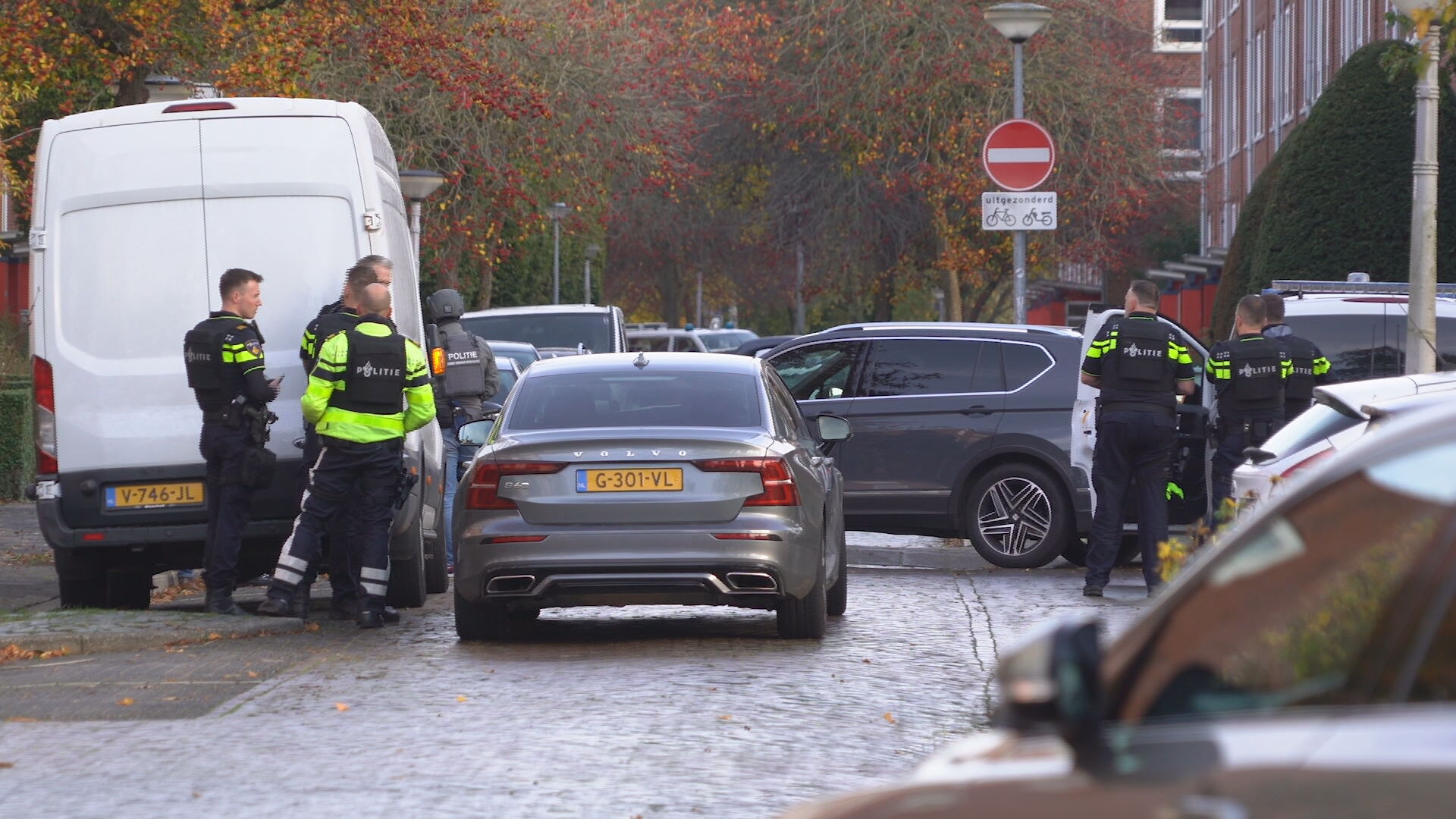 Man In Groningen Aangehouden Na Bedreiging Met Wapen, Situatie Onder ...