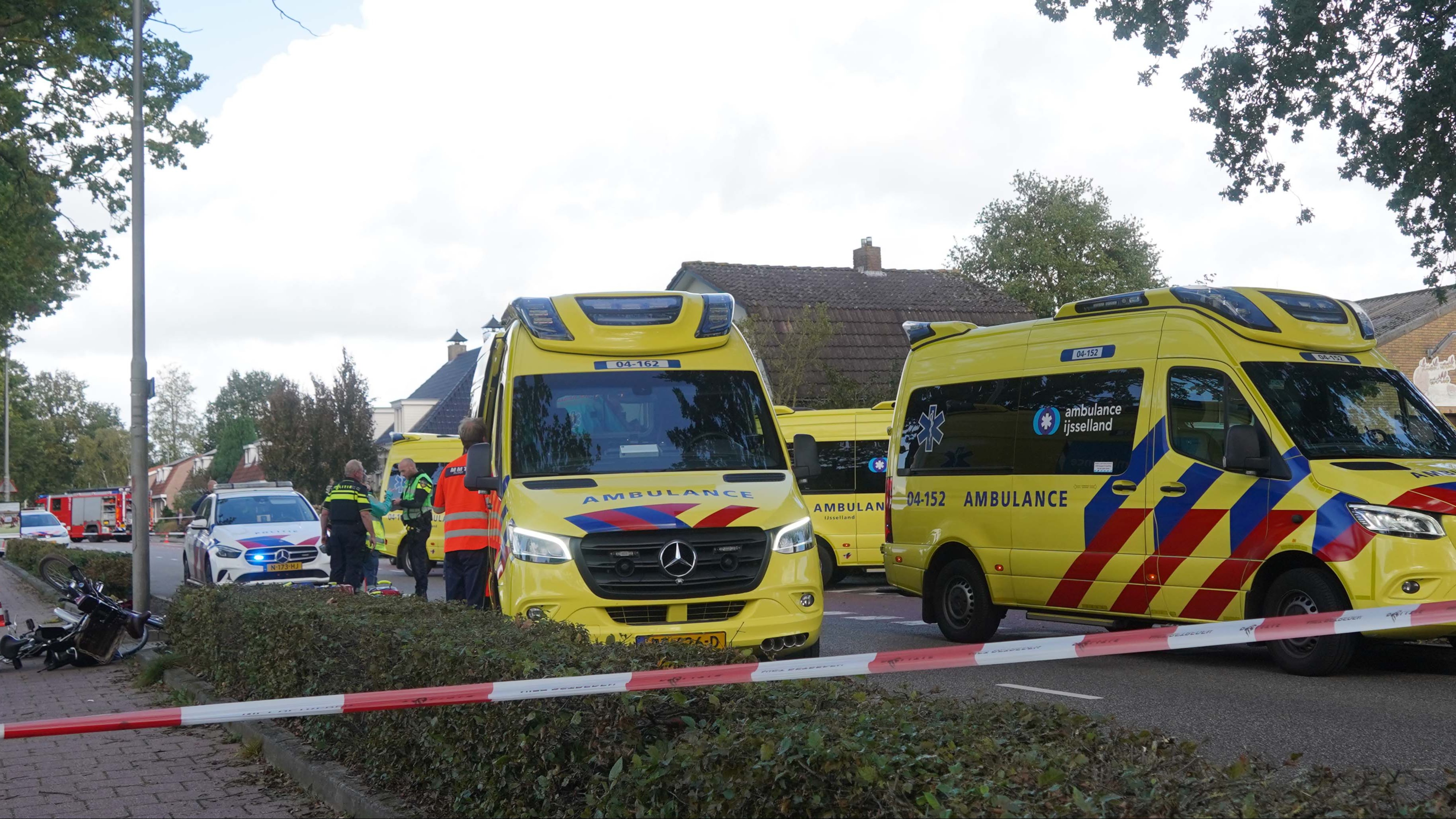 Vader En Twee Kinderen Zwaargewond Na Aanrijding Nieuwleusen | Hart Van ...