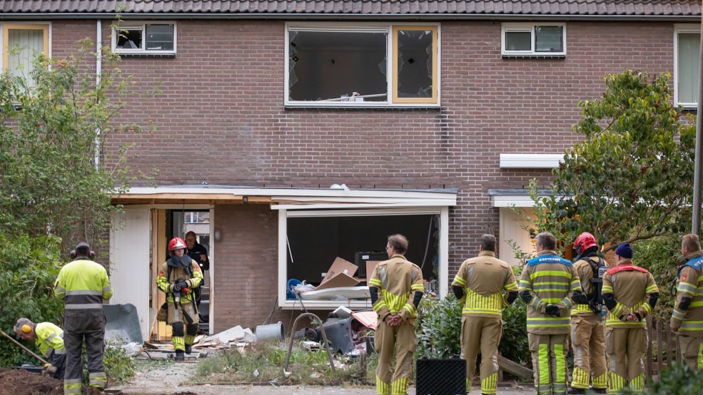 Eerste Bewoners Terug Naar Huis Na Explosie Huizen, Politie Zoekt ...