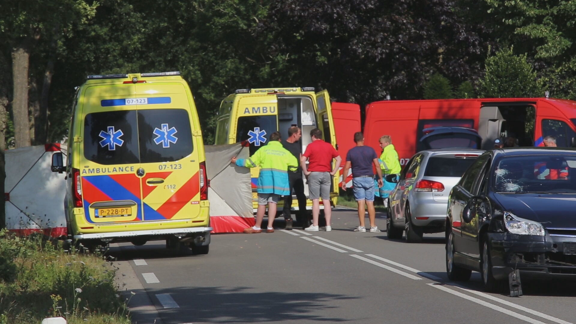 Fietsend Kind Overlijdt Na Botsing Met Auto Bij Kootwijkerbroek | Hart ...