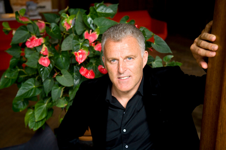 Boek van Peter R. de Vries is hoogste binnenkomer in top 10