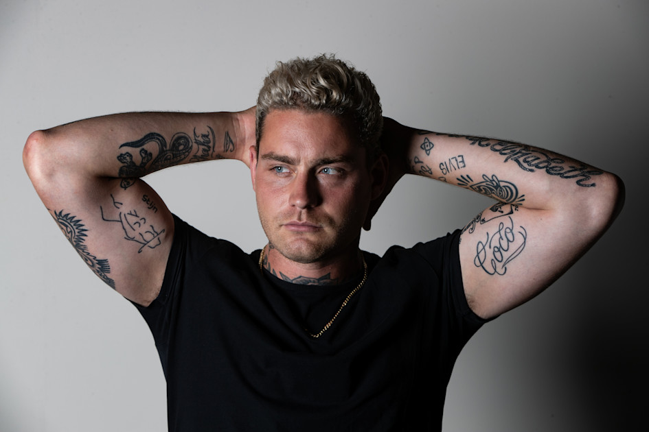 Douwe Bob wordt drie keer vader in korte tijd, Twitter gaat los 'Verspreidt sneller dan