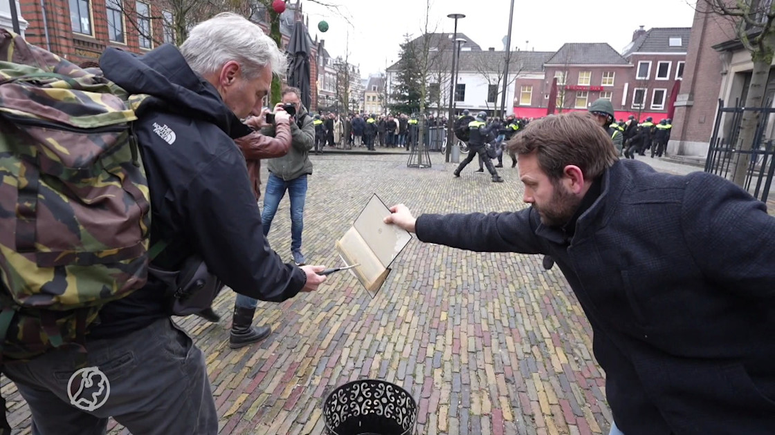 Moskeeën roepen op: verbied verbranden van heilige boeken bij