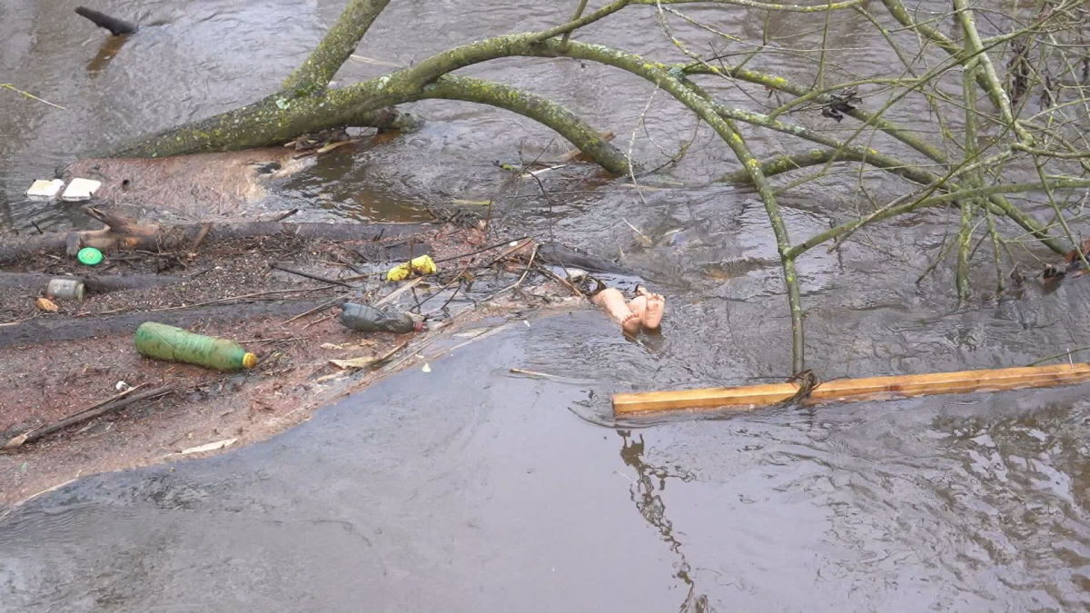 Hulpdiensten rukken uit voor 'babylijkje' in Brabantse rivier