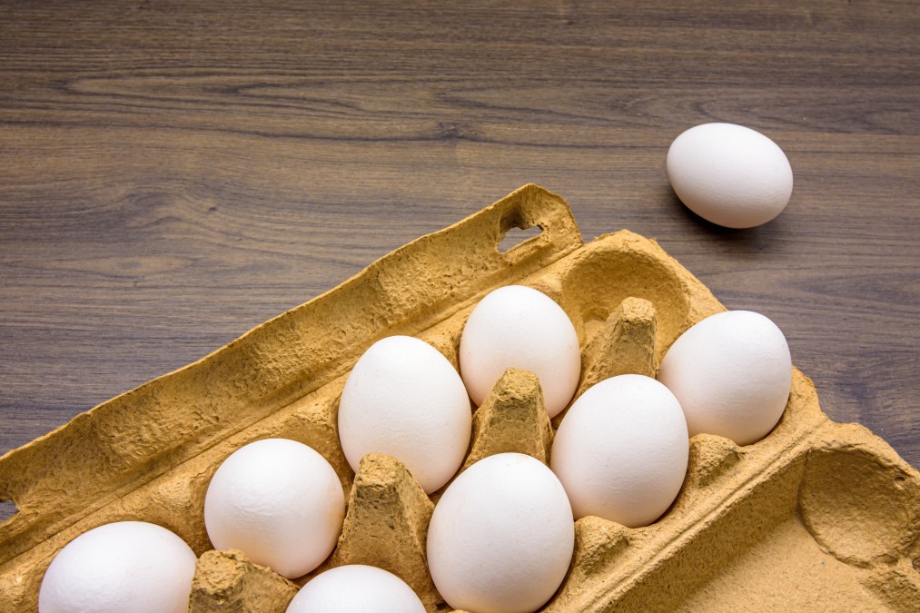 schroef Majestueus Ik wil niet Vlak voor Pasen is de prijs van eieren hoger dan ooit | Hart van Nederland