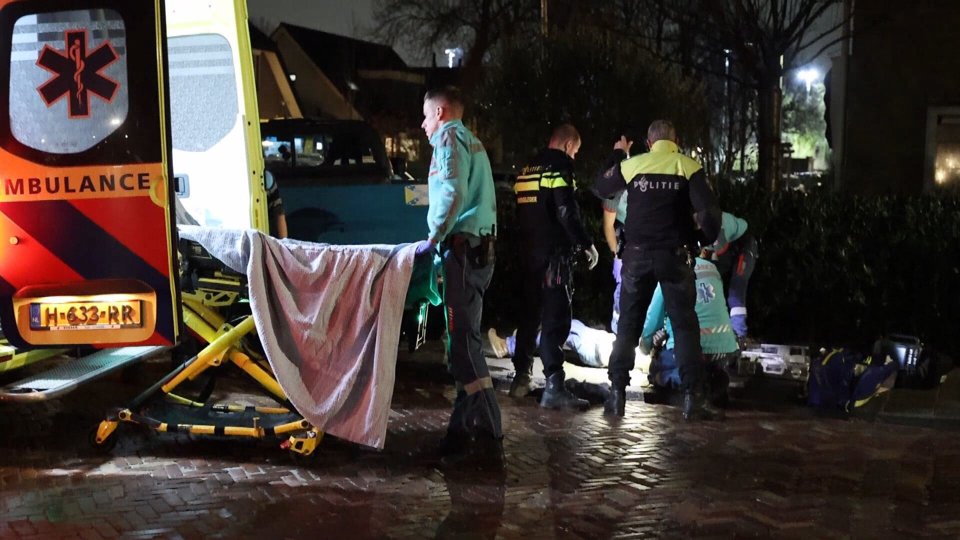 Drie Gewonden Bij Steekincident Honselersdijk, Verdachten Gevlucht ...