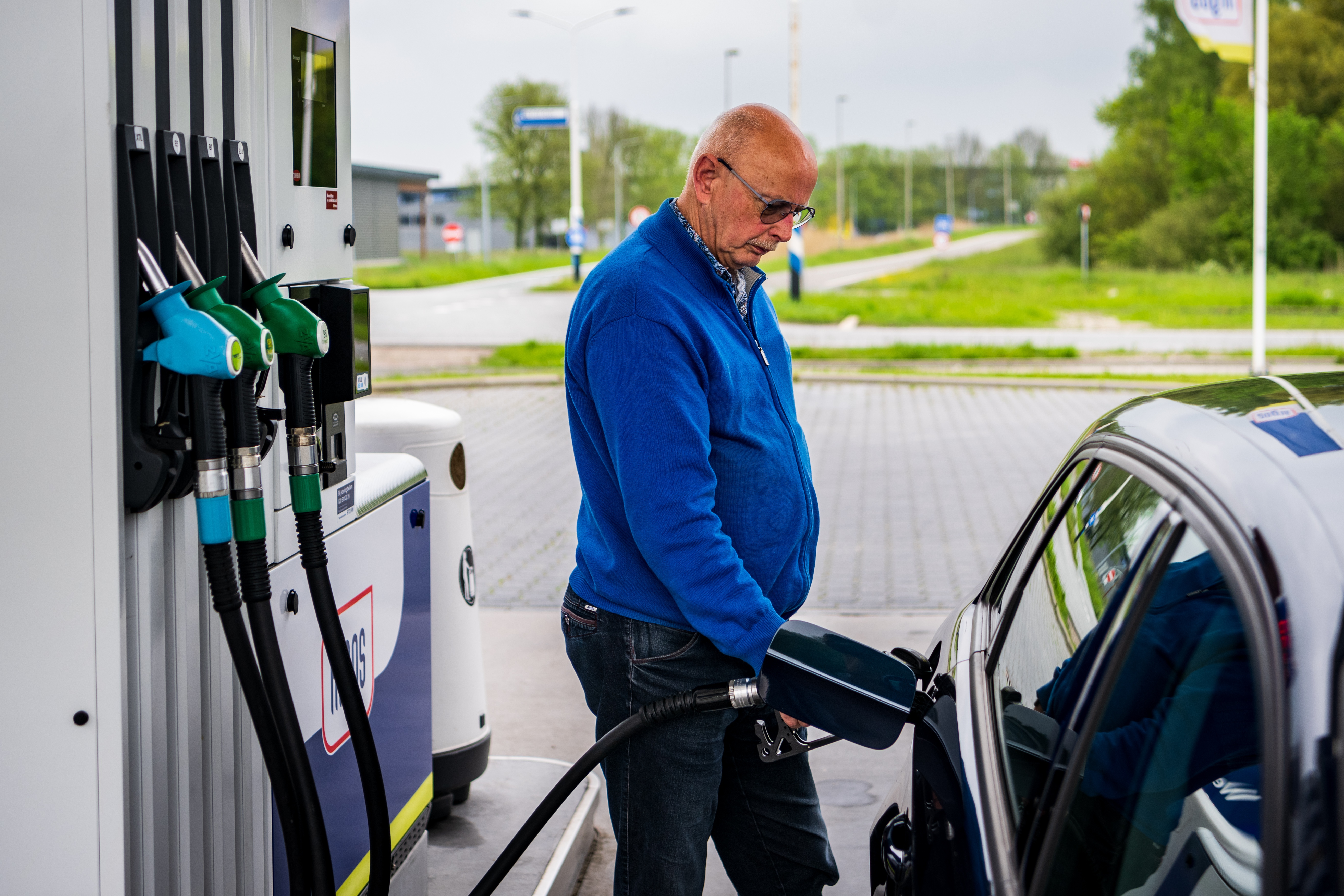 'Benzineprijs Op Laagste Niveau Sinds Accijnsverhoging Juli' | Hart Van ...