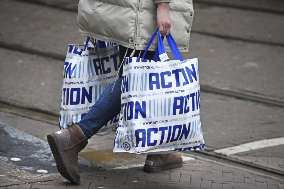Redding steeg Citaat Action-medewerker krijgt duizenden euro's vergoeding na onterecht ontslag  om 'stelen' plastic tasje | Hart van Nederland