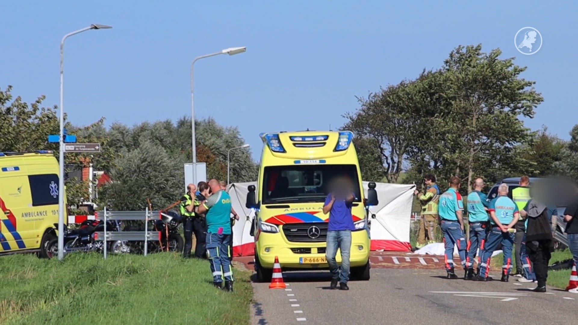 Westzaan motorcyclist dies in Middenweg crash in Breezand