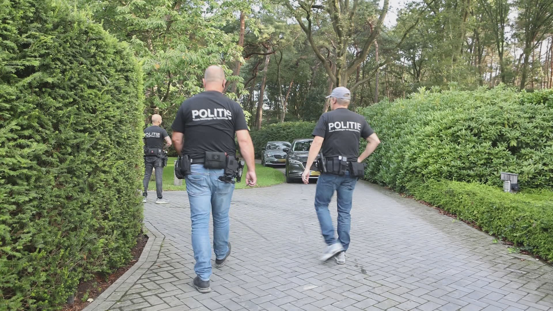 Politie En FIOD Vallen Huis Binnen Van Jumbo-topman Frits Van Eerd In ...