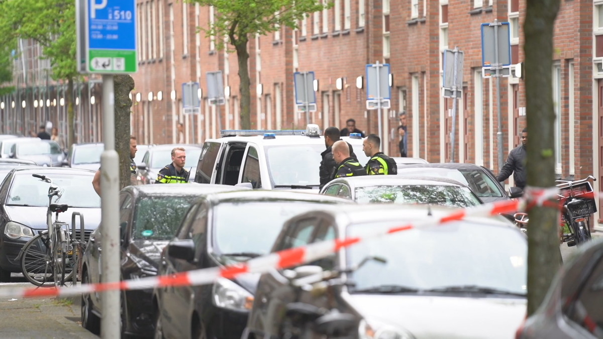 Man overleden door schietpartij in huis Rotterdam, verdachte vast