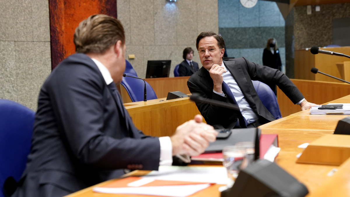 Haagse bronnen: demissionaire kabinet wil weer per land bekijken of reizen kan