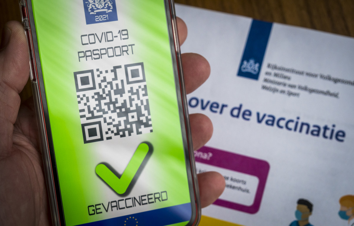 Honderdduizenden Nederlanders Wachten Nog Op Rivm Vaccinatiebewijs Hart Van Nederland