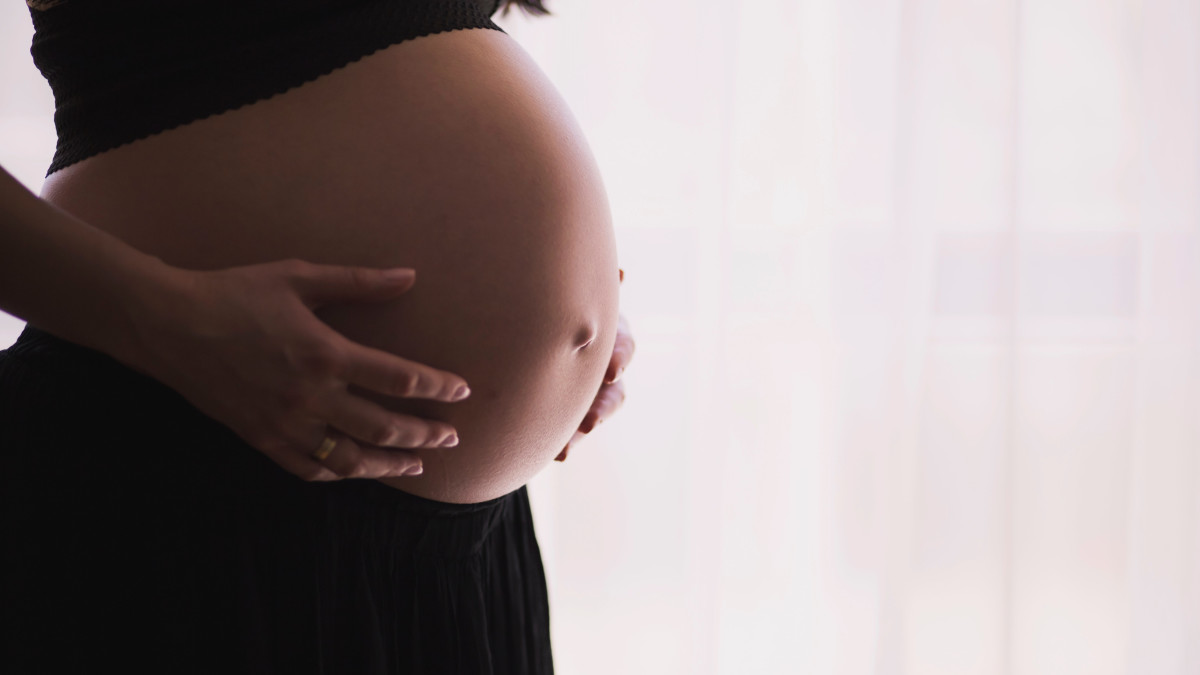 Alle zwangere vrouwen kunnen zich veilig laten vaccineren tegen corona