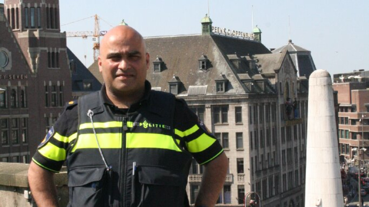 Agent Joeri Sterringa in Amsterdam