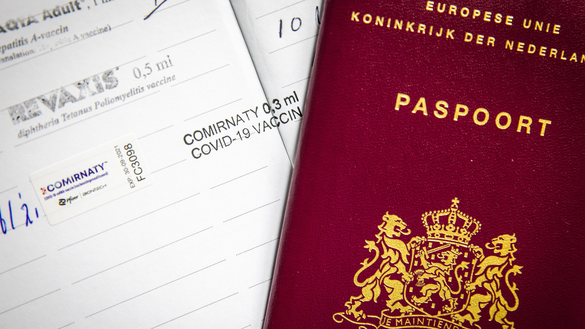 Van Huffelen: veel fouten en fraude bij uitgifte paspoorten