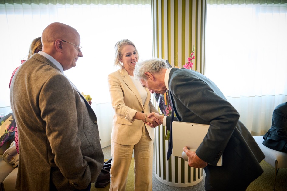 Eerste Kamer Stemt In Met Invoering Bindend Correctief Referendum Hart Van Nederland 