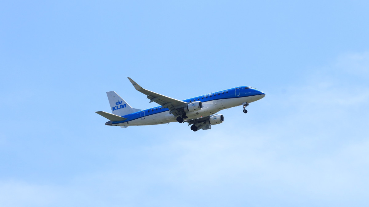 PIXA  KLM KLM laat crew niet meer in Kiev overnachten om Oekraïense onrust