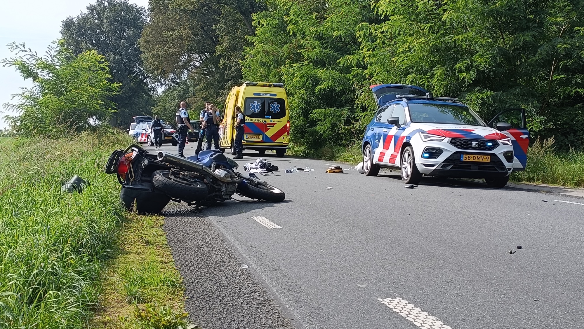 Dode En Zwaargewonde Door Ongeval Lengel, Bestuurder Vlucht En ...