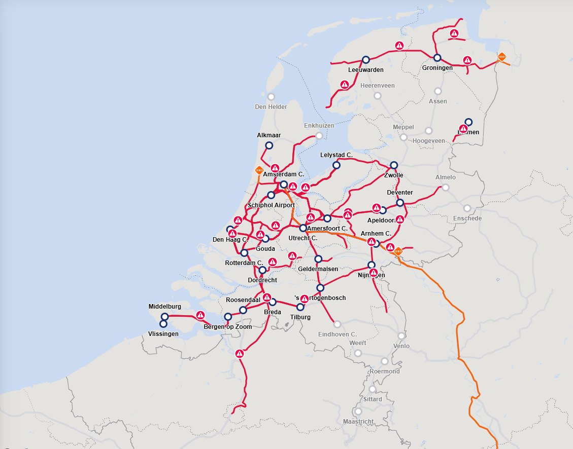 Sneeuw zorgt voor hinder op weg, spoor en vliegvelden: dit is de situatie nu