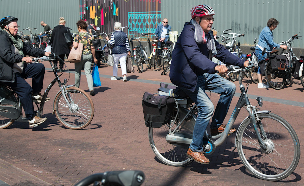 Kritiek op plan helmplicht elektrische fietsers