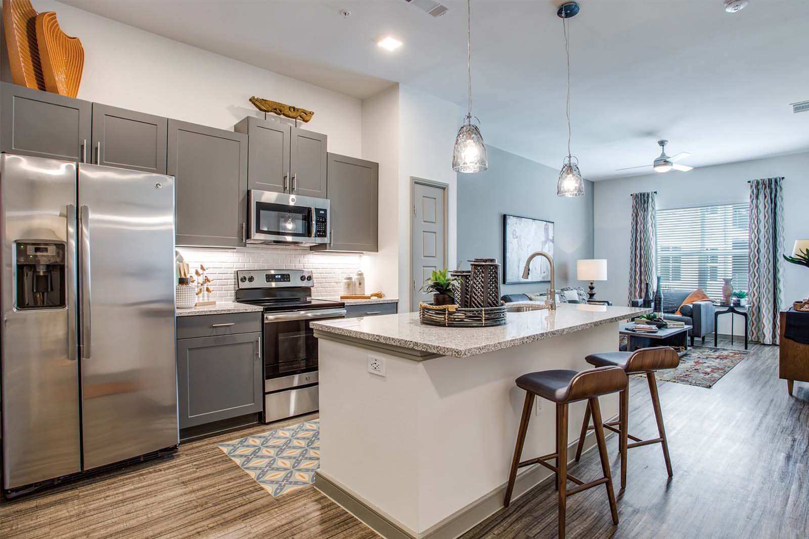 The Difference Between Framed vs Frameless Cabinets