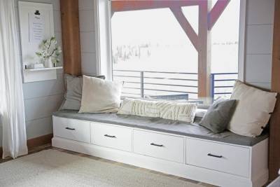Top 5 Ideas for Creating a Cozy Window Seat Bench