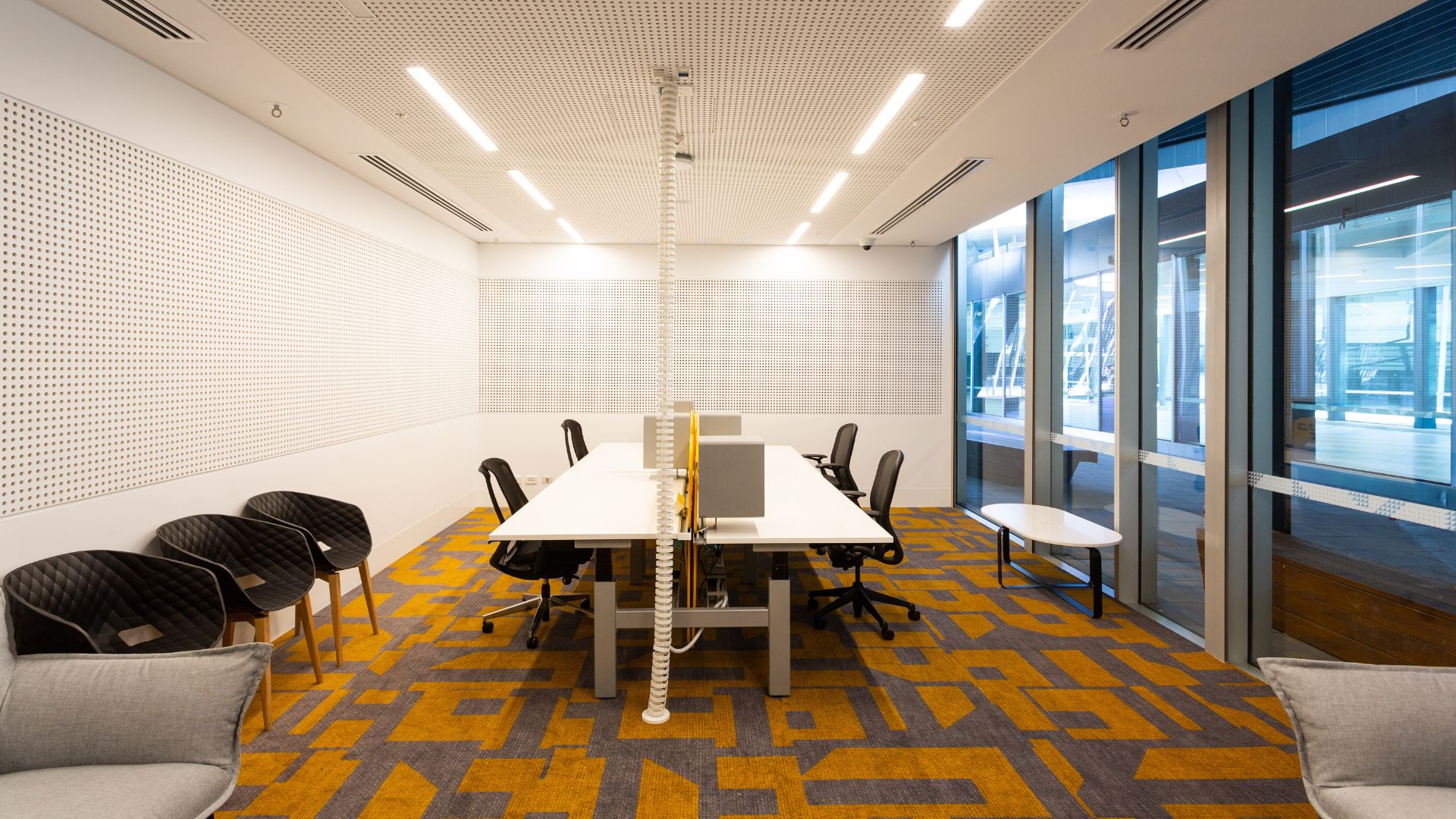 business-centre-carousel-3