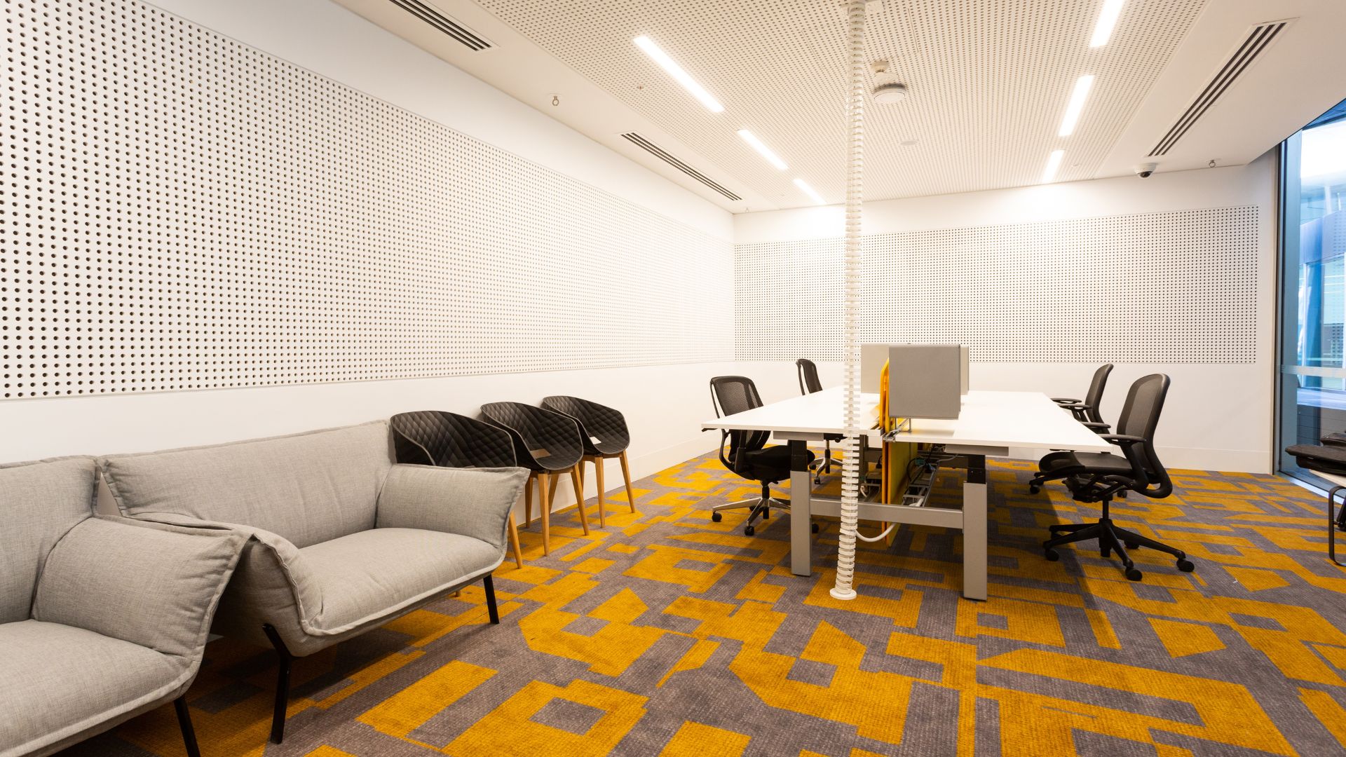 business-centre-carousel-5