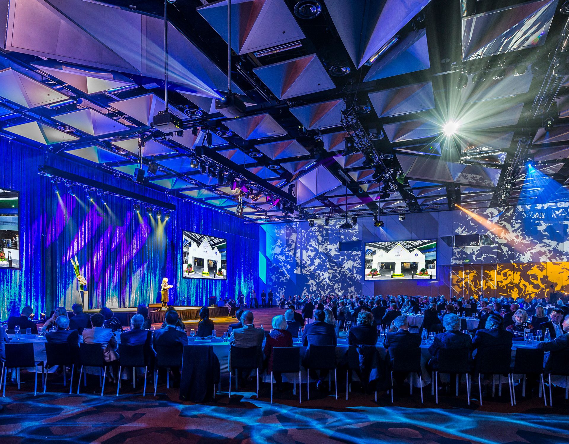 Gala Dinner Specials - End of Year Dinners in Melbourne Room