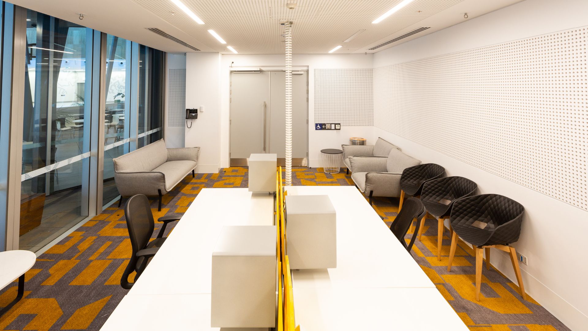 business-centre-carousel-6