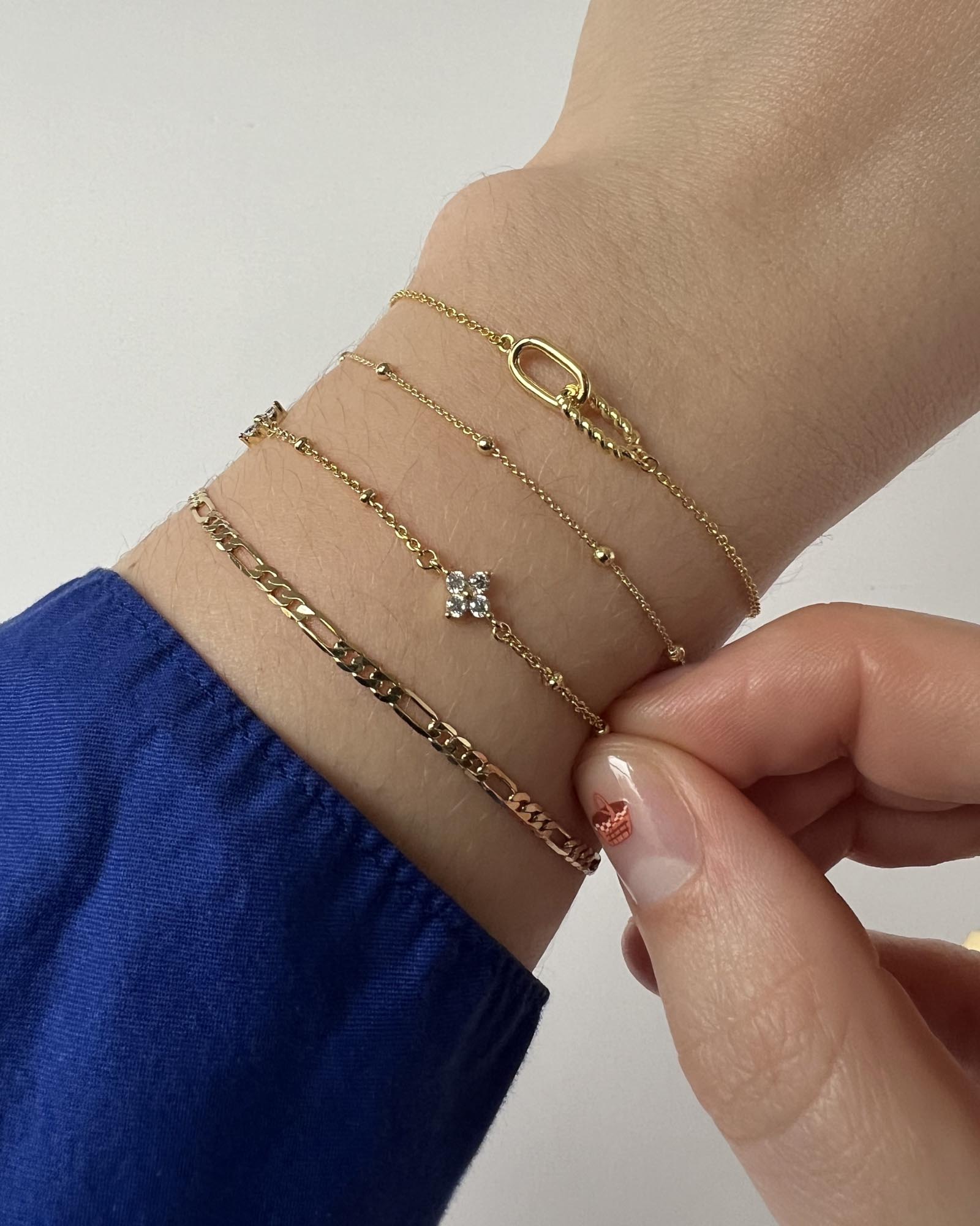 Lucy - Shop the look