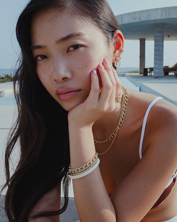 Remi studs white, Mini Huggie Hoops, Simple Ear Cuff, Remi Chain necklace, capri, Remi Chain Bracelet, Lisa Bracelet, Brynley White